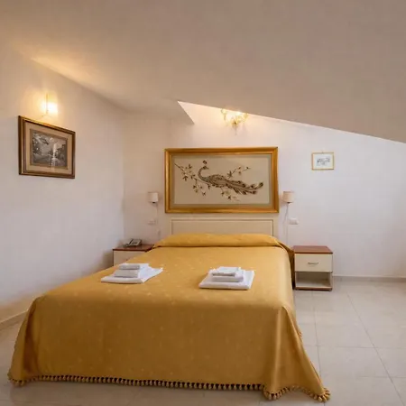 Euro Hotel Iglesias-2